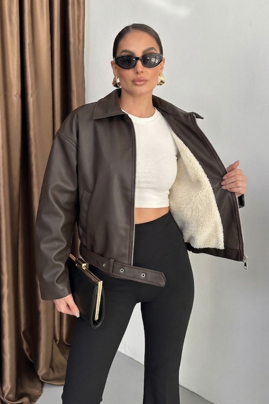 Kadın Suni Deri Ceket Kısa İçi Peluş Fermuarlı Kemerli Uzun Kollu Cepli Düşük Omuz Kısa Deri Mont