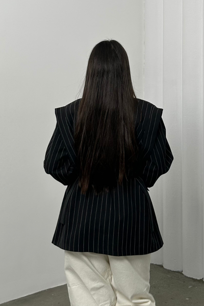 Kadın Oversize Blazer Ceket Çizgili Kuşaklı Omuz Detaylı