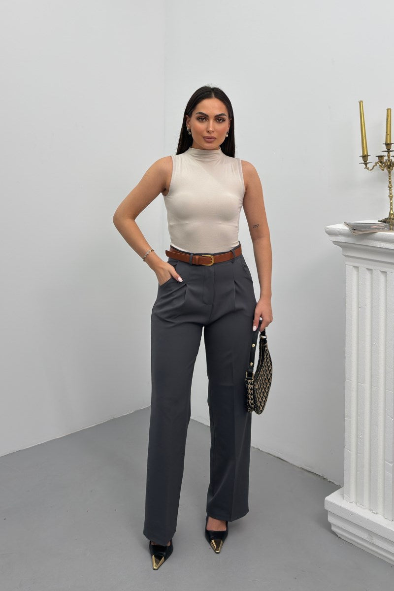 Kadın Pantolon Kemerli Pile Detaylı Çift Cepli Bol Paça Pantolon