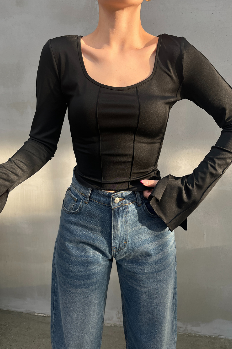 Kadın Bluz İspanyol Kol Dikiş ve Bağlama Detaylı Sırt Dekolteli U Yaka Bluz