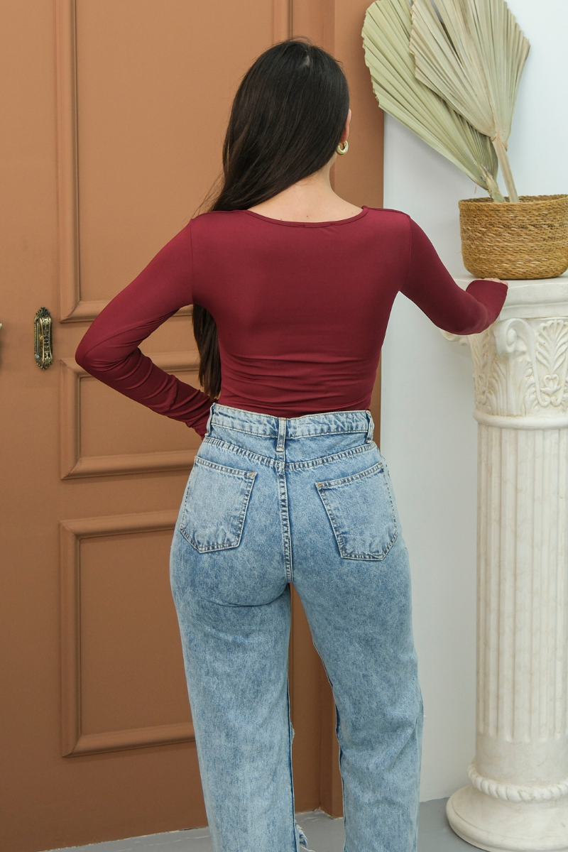 Kadın Body Uzun Kollu Kare Yaka Alttan Çıtçıtlı Slim Fit Bluz