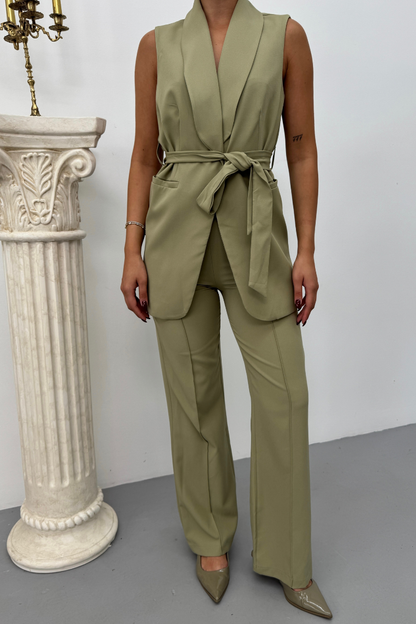 Kadın İkili Alt Üst Takım Şık Kuşaklı Cep Detaylı Yelek Pantolon Takım