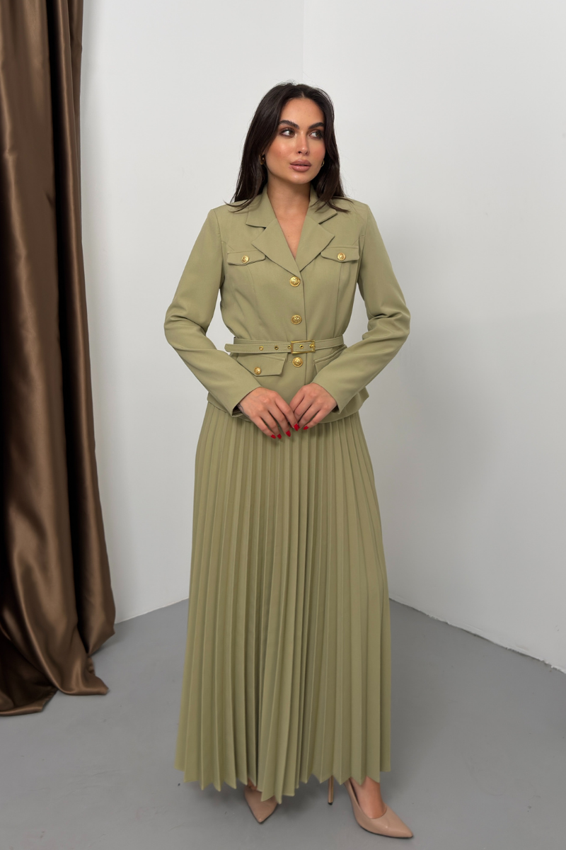 Kadın İkili Alt Üst Takım Şık Kemerli Cep ve Düğme Detaylı Kısa Blazer Ceket Piliseli Uzun Etek Takım