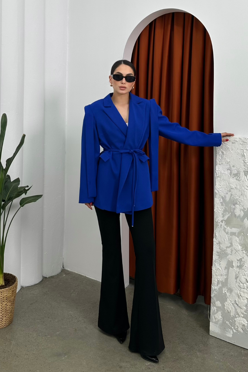 Kadın Oversize Blazer Ceket Kuşaklı Omuz Detaylı