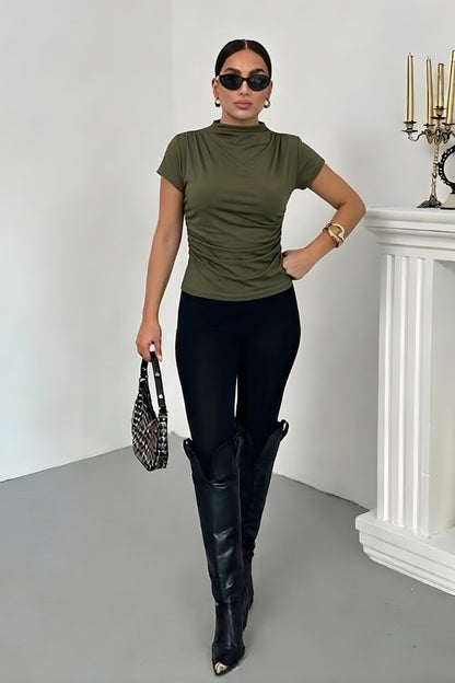 Kadın T-Shirt Kısa Kollu Drape Detaylı Yaka ve Beli Büzgülü Sandy Kumaş Likralı Bluz