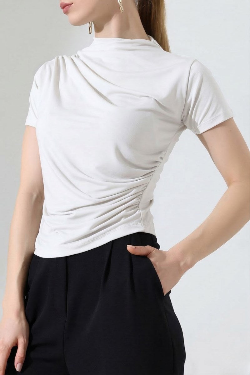 Kadın T-Shirt Kısa Kollu Drape Detaylı Yaka ve Beli Büzgülü Sandy Kumaş Likralı Bluz