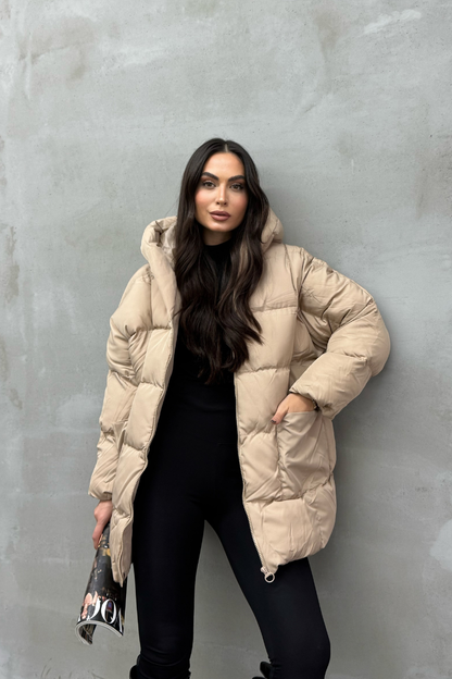 Kadın Kapüşonlu Yarasa Kollu Oversize Şişme Mont