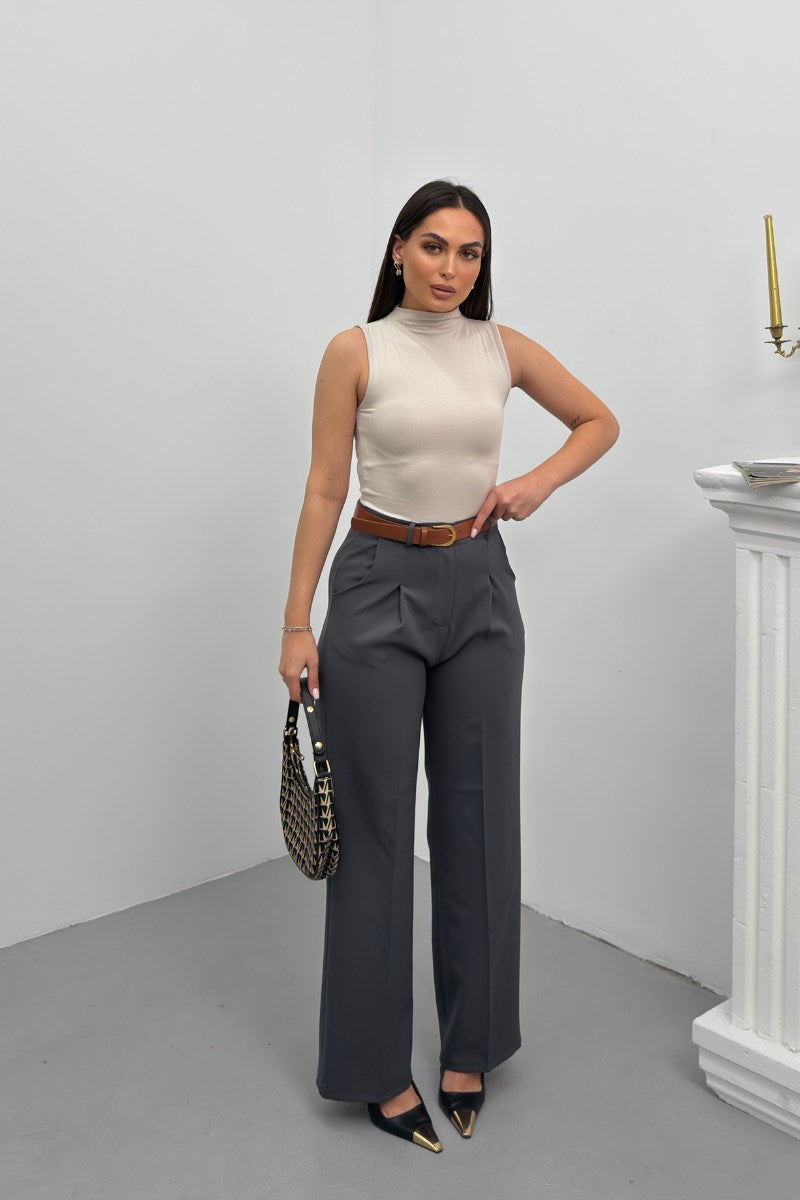 Kadın Pantolon Kemerli Pile Detaylı Çift Cepli Bol Paça Pantolon