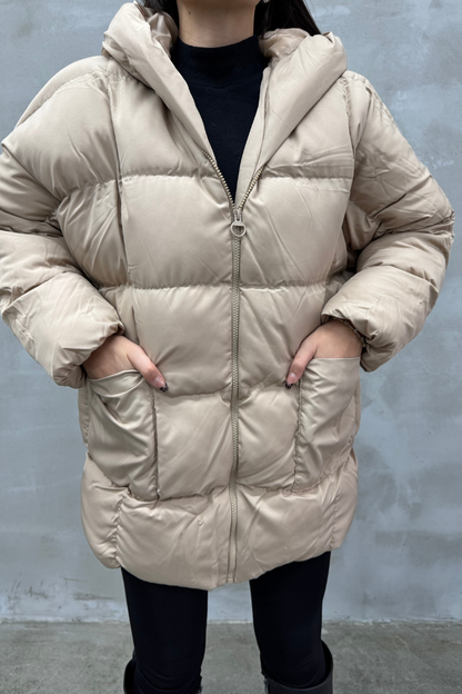 Kadın Kapüşonlu Yarasa Kollu Oversize Şişme Mont