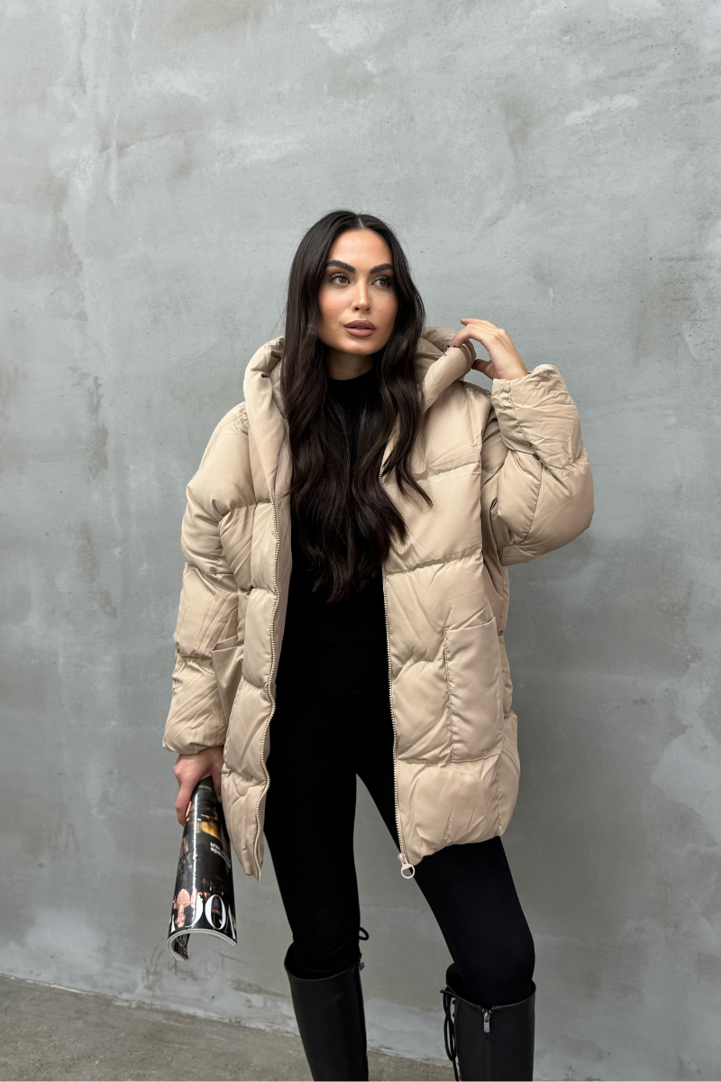 Kadın Kapüşonlu Yarasa Kollu Oversize Şişme Mont