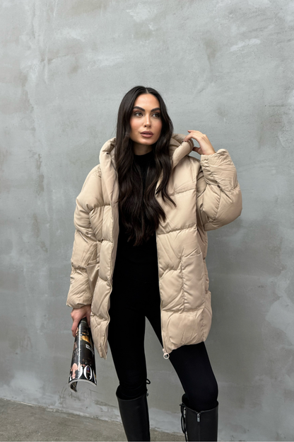 Kadın Kapüşonlu Yarasa Kollu Oversize Şişme Mont