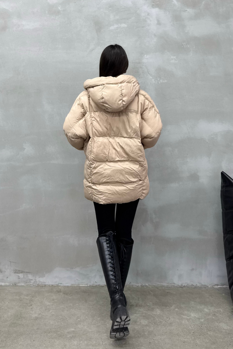 Kadın Kapüşonlu Yarasa Kollu Oversize Şişme Mont