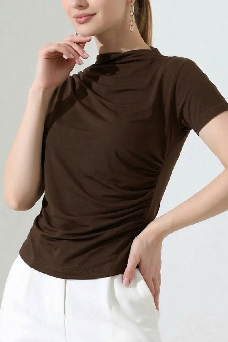 Kadın T-Shirt Kısa Kollu Drape Detaylı Yaka ve Beli Büzgülü Sandy Kumaş Likralı Bluz