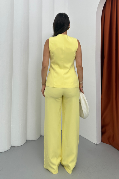 Kadın İkili Alt Üst Takım Şık Düğme Detaylı Kare Yaka Yelek Pantolon Takım