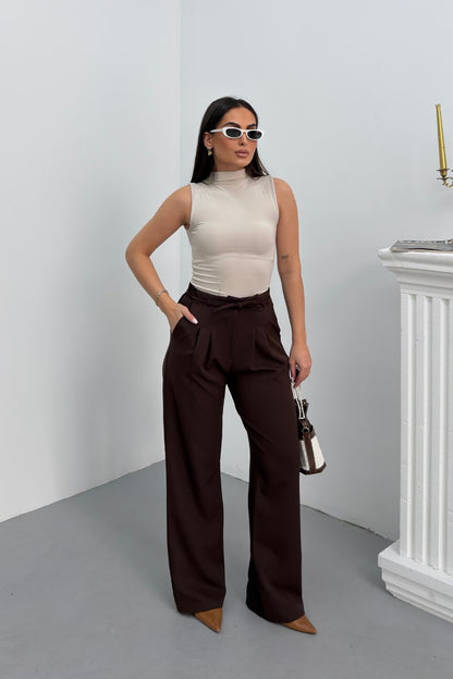 Kadın Pantolon Beli Bağcıklı Pile Detaylı Çift Cepli Bol Paça Pantolon