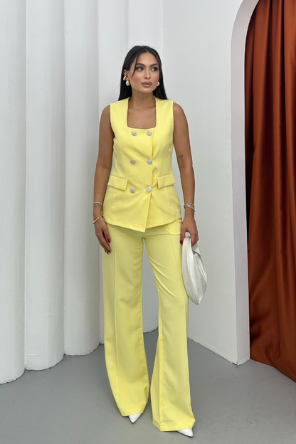 Kadın İkili Alt Üst Takım Şık Düğme Detaylı Kare Yaka Yelek Pantolon Takım