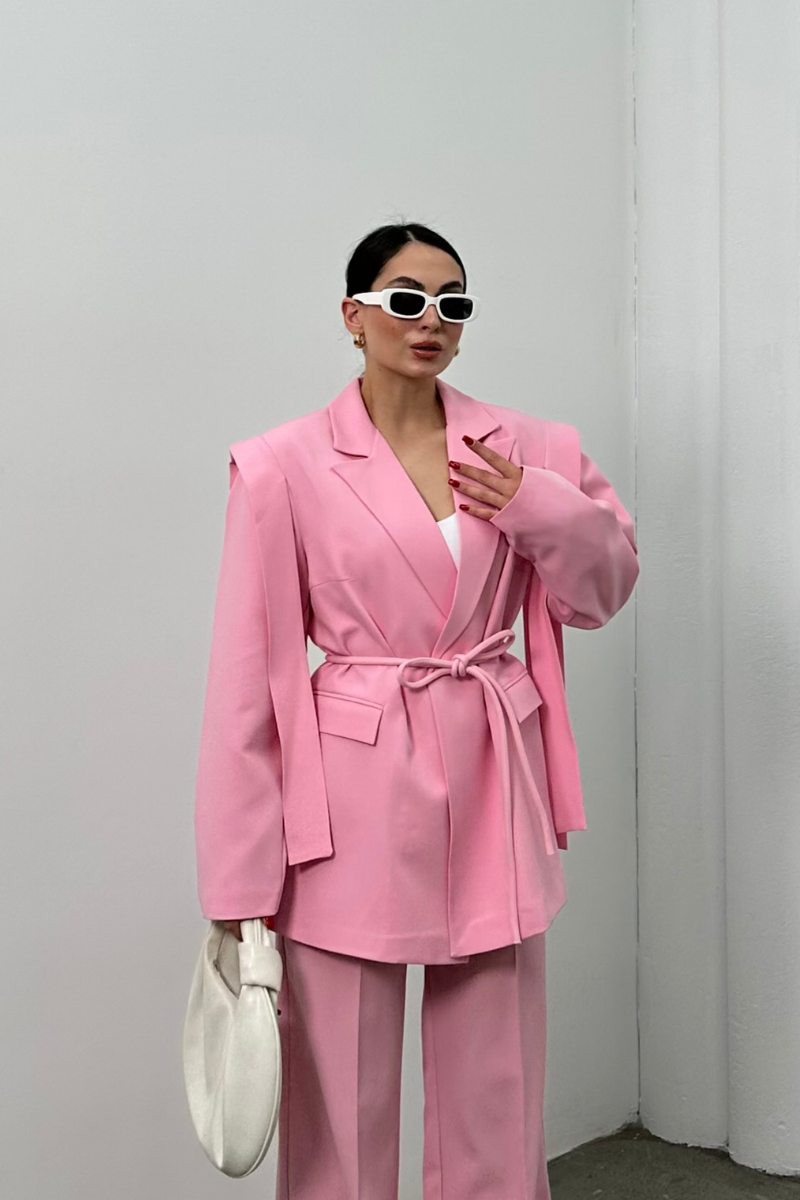 Kadın Oversize Blazer Ceket Kuşaklı Omuz Detaylı