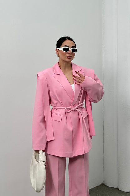 Kadın Oversize Blazer Ceket Kuşaklı Omuz Detaylı