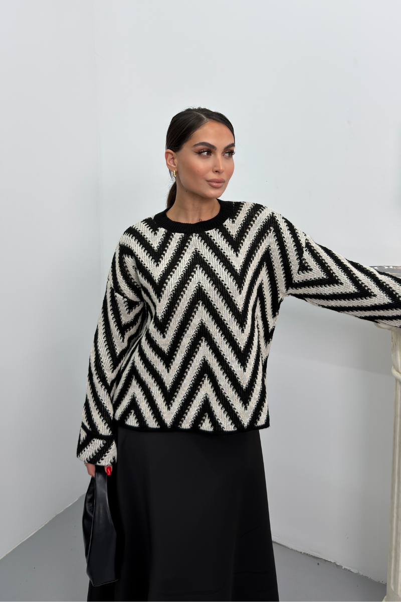 Kadın Kazak Örme Bisiklet Yaka Düşük Omuz Zikzak Desenli Kolu Katlama Detaylı Triko Kazak