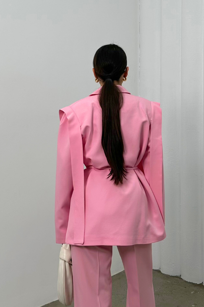 Kadın Oversize Blazer Ceket Kuşaklı Omuz Detaylı