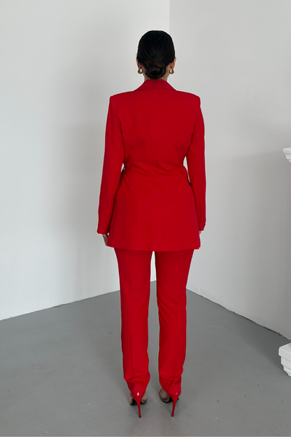 Kadın İkili Alt Üst Takım Şık Kuşaklı Drapeli Broş Detaylı Blazer Ceket Boru Paça Pantolon Takım