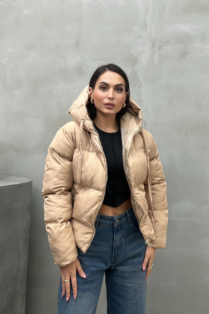 Kadın Kapüşonlu Cepli Kısa Şişme Mont