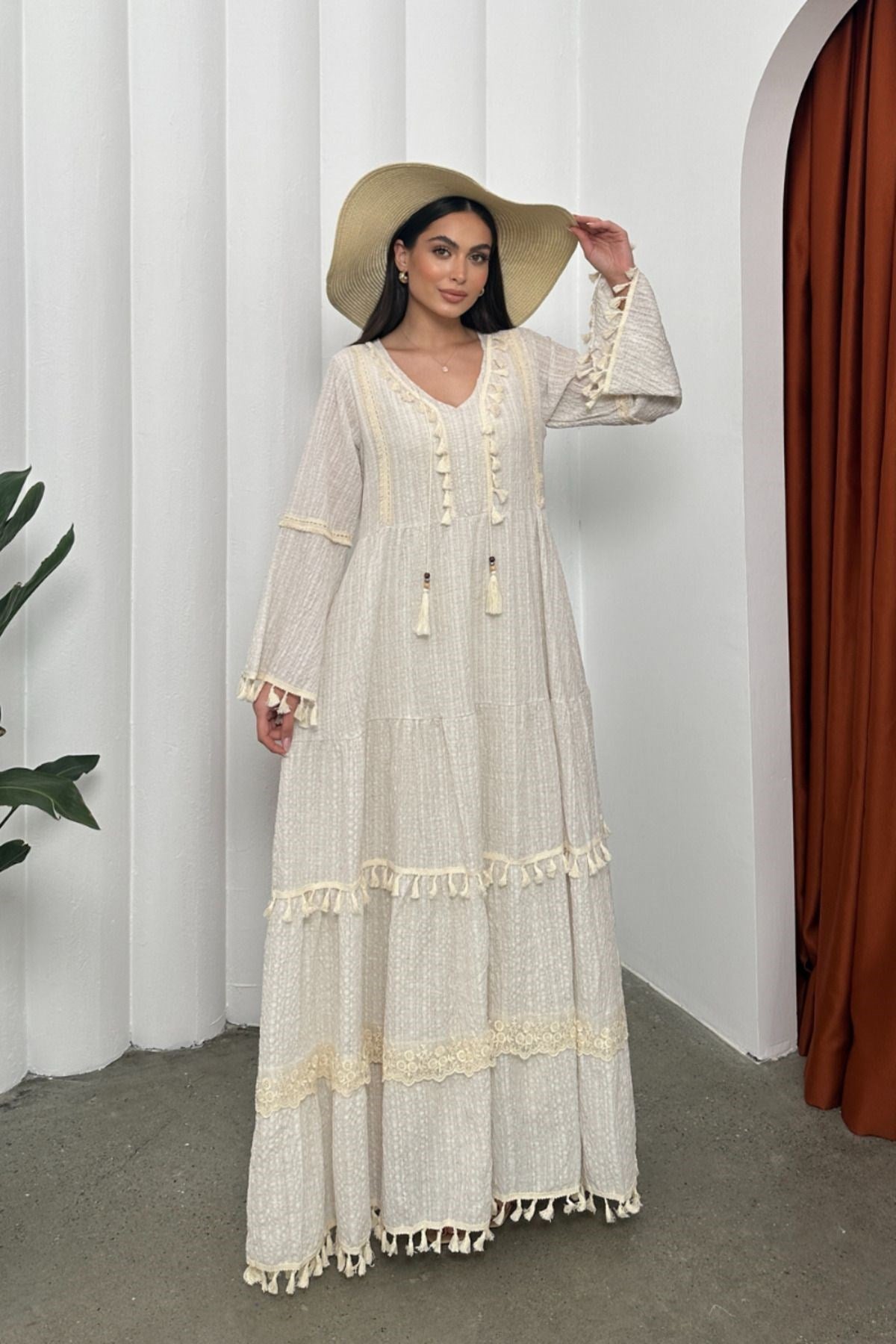 Kadın Elbise Uzun Şık Uzun Kollu Gofre V Yaka Püskül Detaylı Bol Kesim