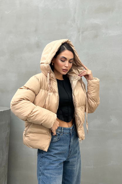 Kadın Kapüşonlu Cepli Kısa Şişme Mont