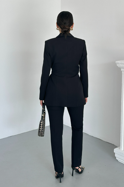 Kadın İkili Alt Üst Takım Şık Kuşaklı Drapeli Broş Detaylı Blazer Ceket Boru Paça Pantolon Takım