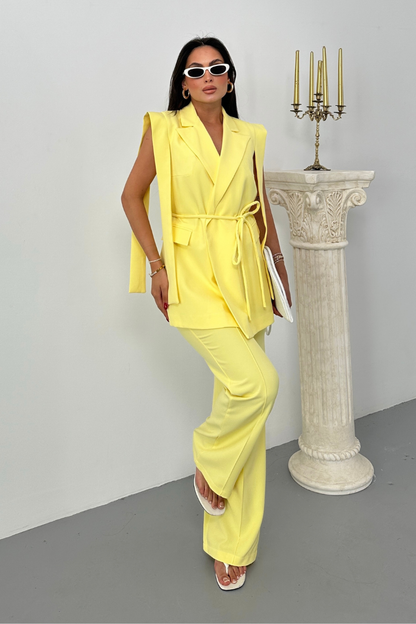 Kadın Alt Üst İkili Takım Omuz Detaylı Kuşaklı Yelek Pantolon Takım