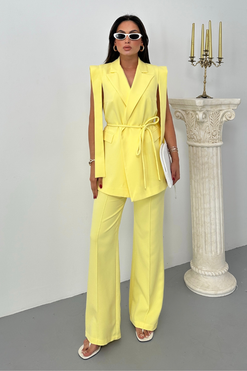 Kadın Alt Üst İkili Takım Omuz Detaylı Kuşaklı Yelek Pantolon Takım