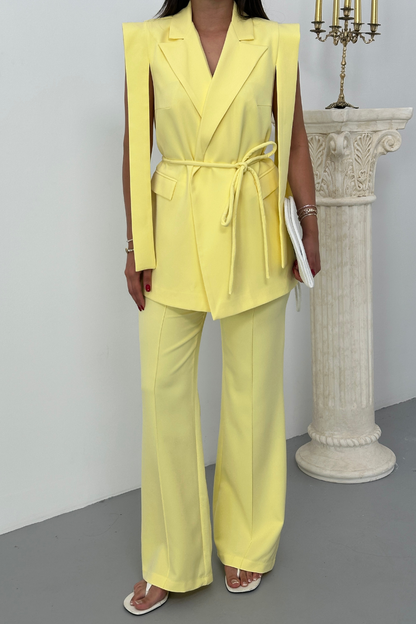Kadın Alt Üst İkili Takım Omuz Detaylı Kuşaklı Yelek Pantolon Takım