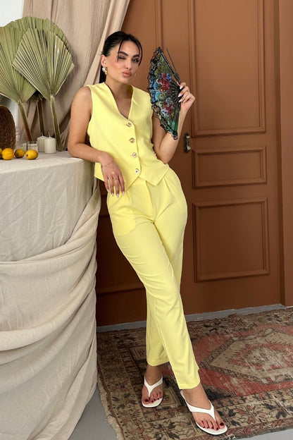 Kadın Alt Üst Takım Şık Gold Düğme Detaylı V Yaka Yelek Pantolon Takım