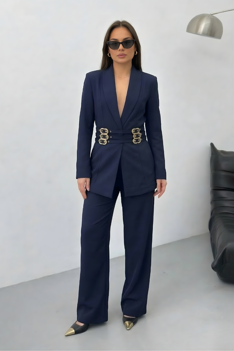 Kadın Siyah İkili Takım Şık Gold Kemerli Vatkalı Blazer Ceket Bol Paça Pantolon Takım