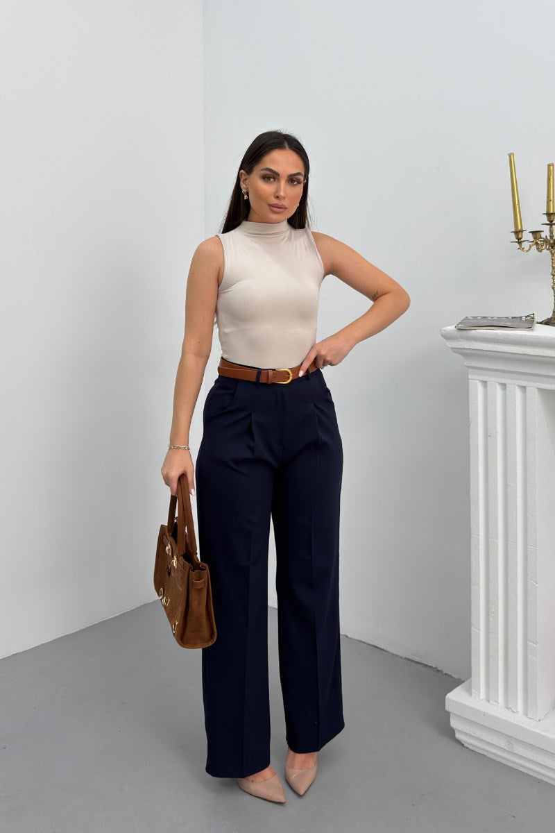 Kadın Pantolon Kemerli Pile Detaylı Çift Cepli Bol Paça Pantolon