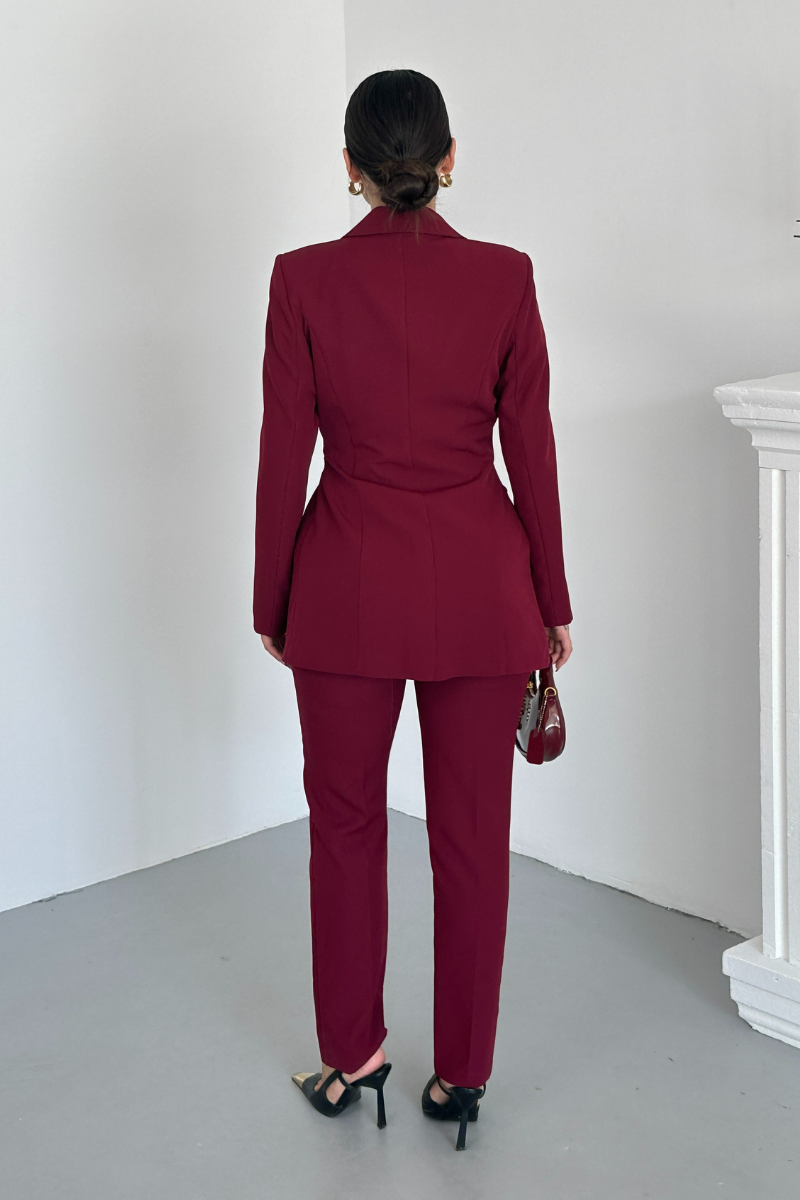 Kadın İkili Alt Üst Takım Şık Kuşaklı Drapeli Broş Detaylı Blazer Ceket Boru Paça Pantolon Takım