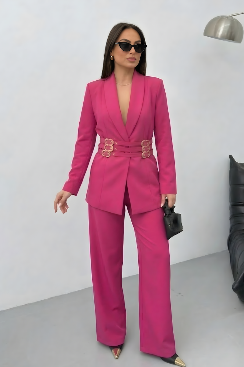 Kadın Siyah İkili Takım Şık Gold Kemerli Vatkalı Blazer Ceket Bol Paça Pantolon Takım