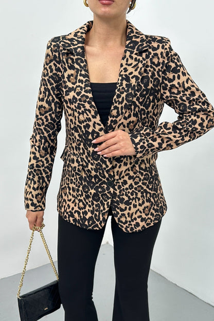 Kadın Blazer Ceket Leopar Desenli Kısa Düğmeli Astarlı Vatkalı Ceket