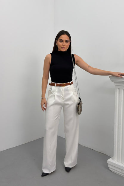Kadın Pantolon Kemerli Pile Detaylı Çift Cepli Bol Paça Pantolon